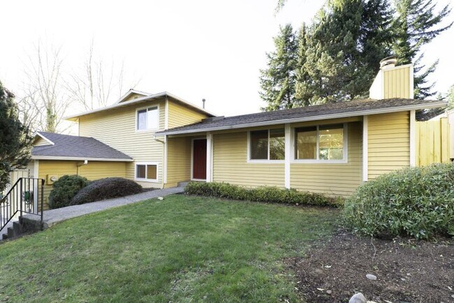 Foto del edificio - 3 bedroom in Bellevue WA 98006