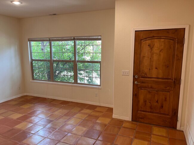 Entrance into living area - 5 New Village Ave