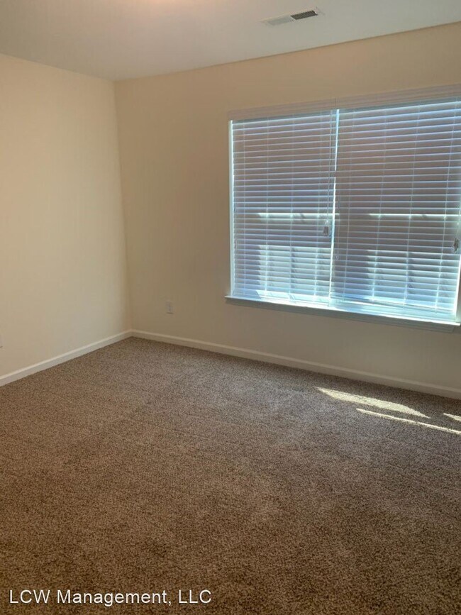Foto del edificio - 2 br, 2.5 bath House - 5327 Farm House Trail