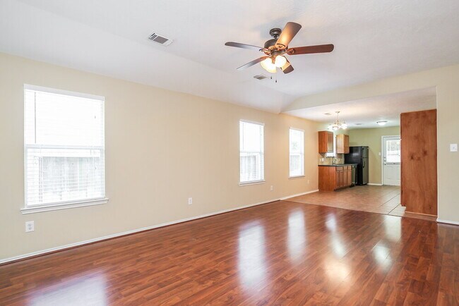 Building Photo - 7239 Winter Song Dr