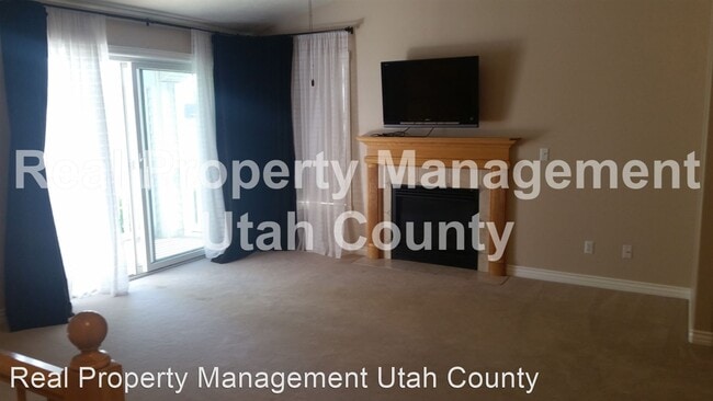 Building Photo - 3 br, 3 bath House - 2440 West 450 South #2