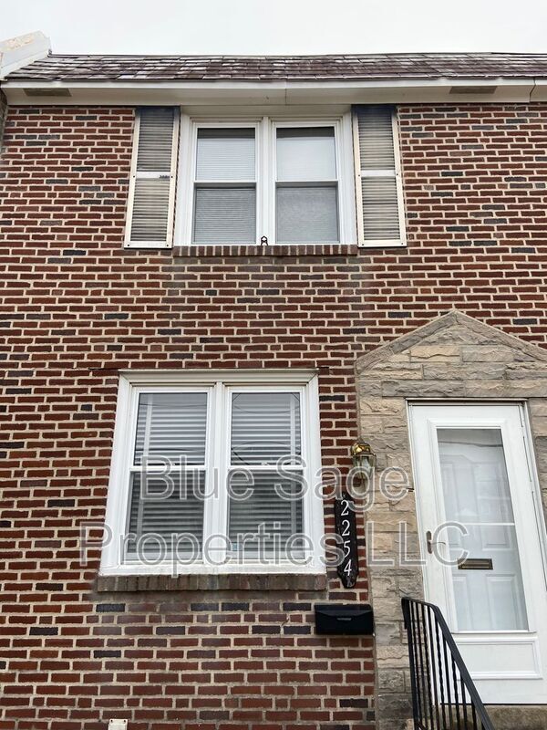 Foto del edificio - 2254 S Harwood Ave