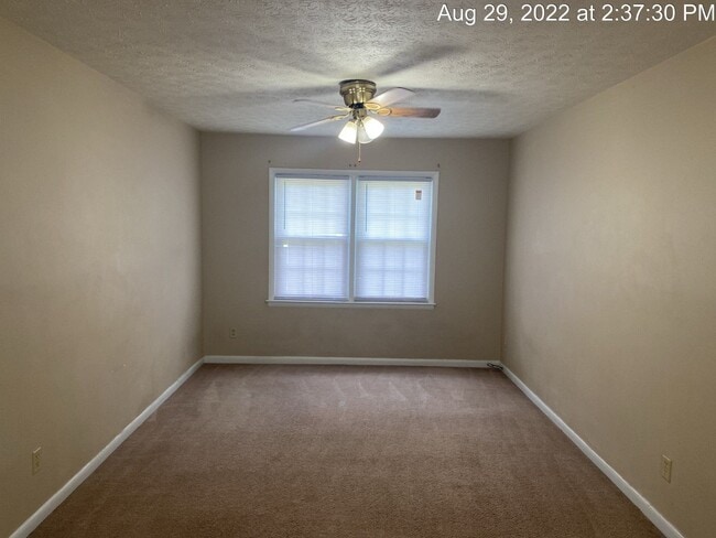Foto del edificio - 6515 Kemper Ct