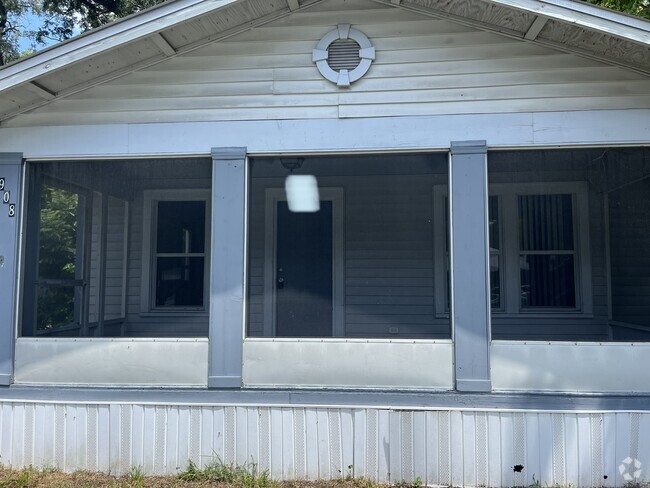 Building Photo - 2908 Saint Johns Ave