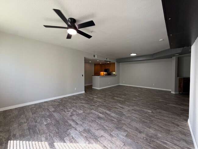 Foto del edificio - Spacious 3-Bedroom Chula Vista Home with Garage, Two Patios, Pool and Fitness Center
