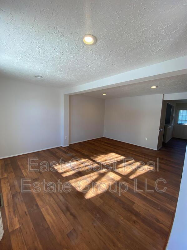 Building Photo - 6806 Yellow Sheave Ct