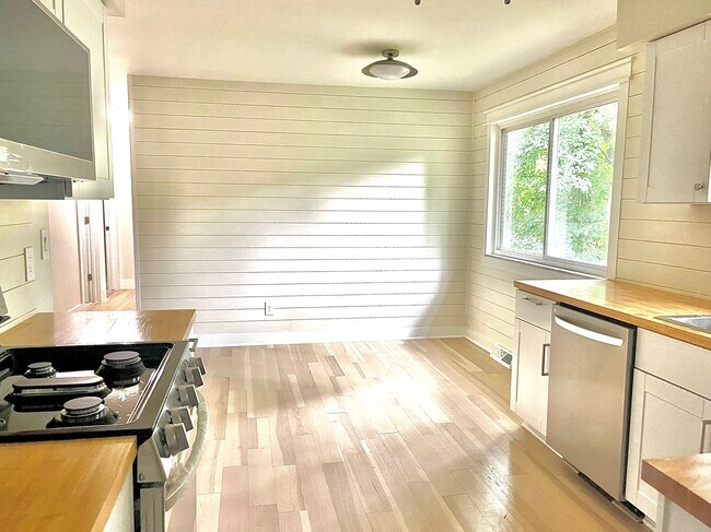 Foto del edificio - 8343 Atlas Dr