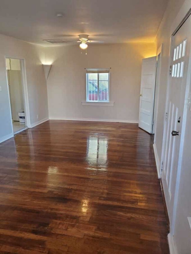 Foto del edificio - 3214 Mountain Ave