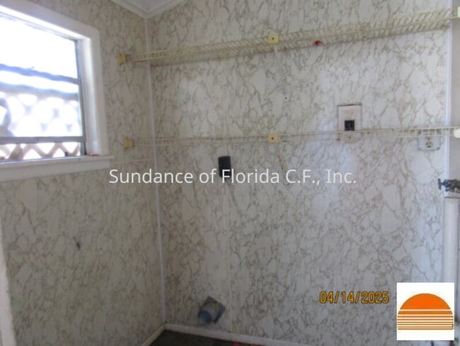 Building Photo - Osceola county
