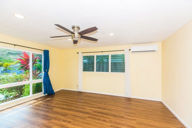 Building Photo - Single Family in HawaiiKai