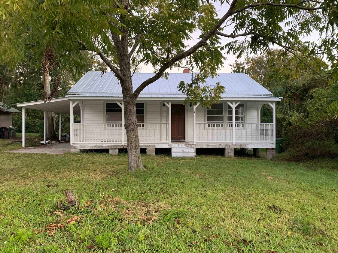 Primary Photo - 70 Anderson St
