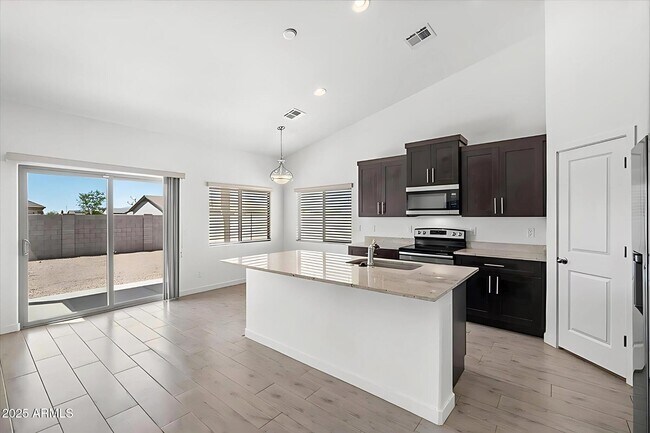 Foto del edificio - 10997 Cambria Cir