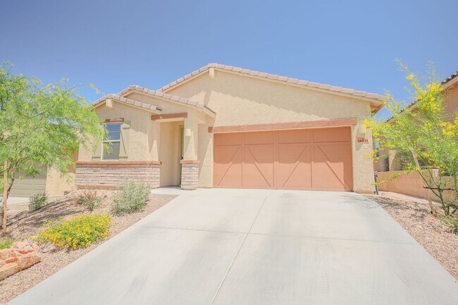 Foto del edificio - 14031 E Golden Oaks Rd
