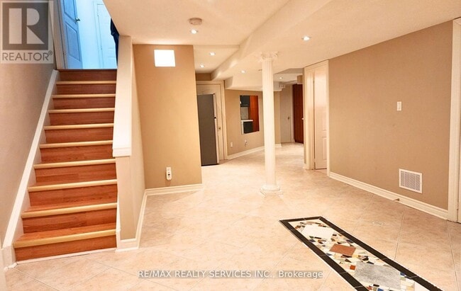 Building Photo - 387 Rocca Ct