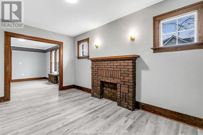 Building Photo - 1354 Bruce Ave