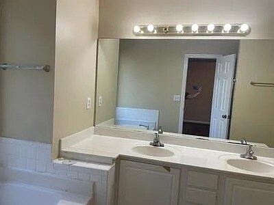 Foto del edificio - Home For Rent