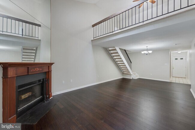 Foto del edificio - 406 Westridge Dr