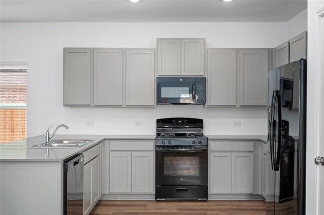 Building Photo - 109 Winged Foot Cove