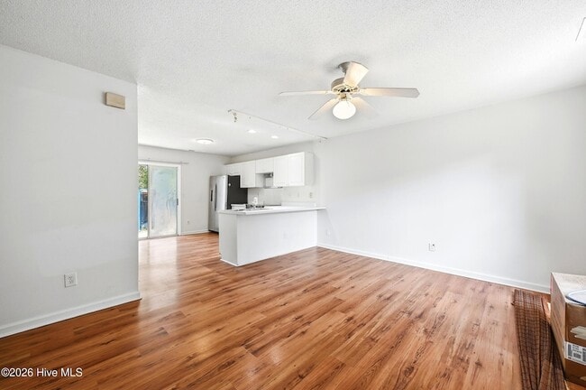 Photo - 118 Avondale Avenue Unit B Apartment