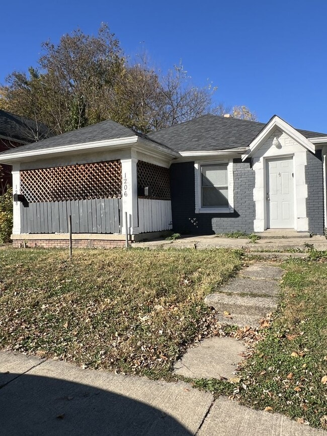 Photo - 1206 Edgemont Ave Apartment