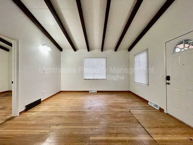 Foto del edificio - 1153 Hoyt St SE