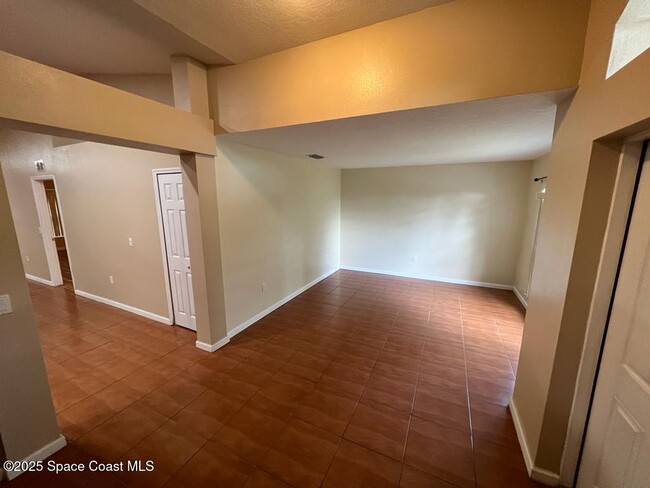Building Photo - 156 Frederica Ave