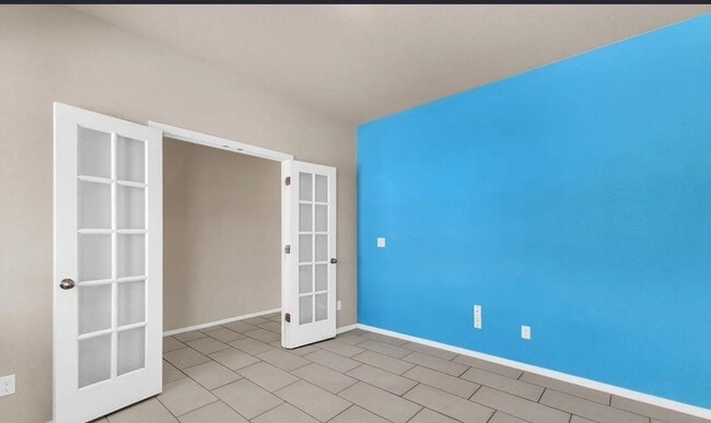 Building Photo - 3800 Loma Caldera