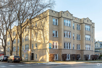 Building Photo - 3402 W Berteau Ave