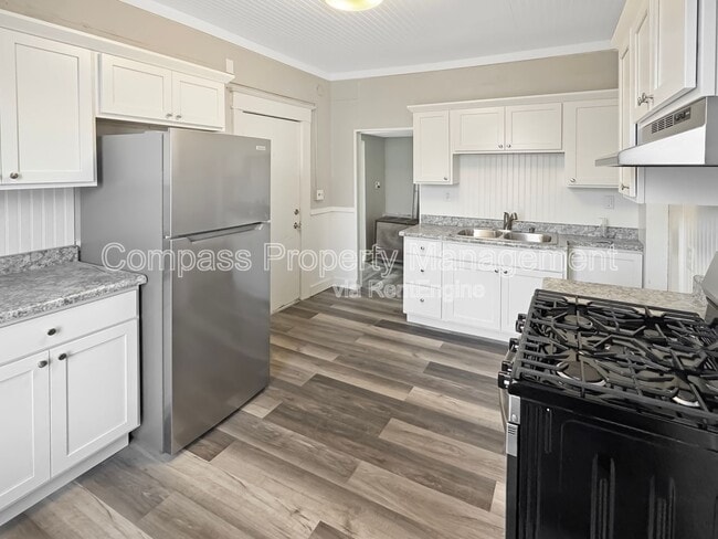 Building Photo - 1300 Hamilton Ave NW