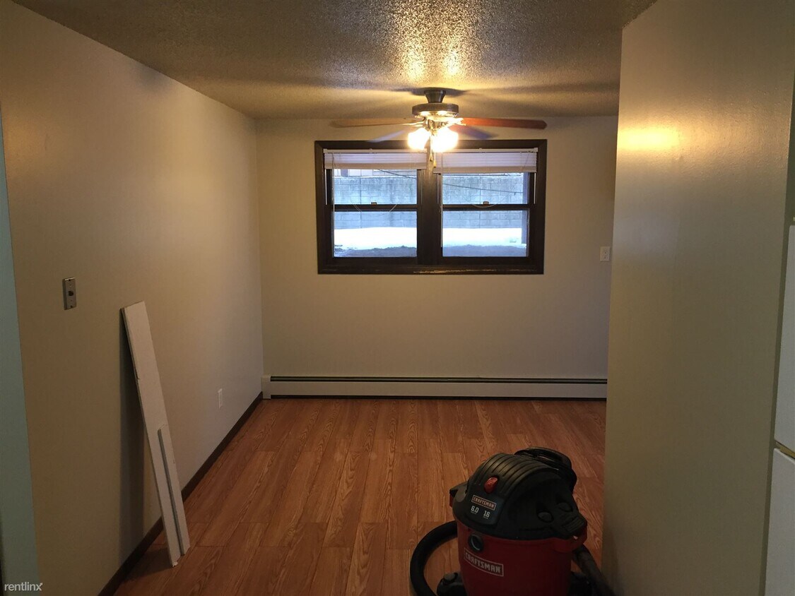 Primary Photo - 2 br, 1 bath 4plex - 3405 E 28th St 2