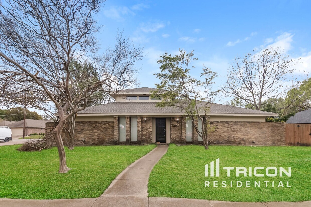 Foto principal - 10144 Desert Willow Dr