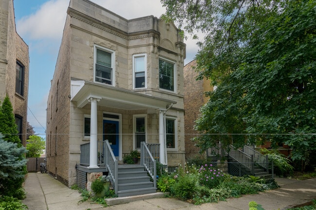 Building Photo - 2627 N Mozart St