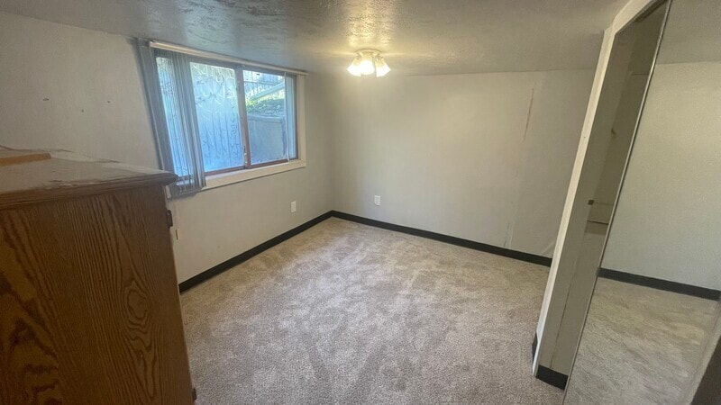 Foto del edificio - 2342 E 13th St