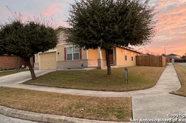 Foto del edificio - 2702 Antique Rose