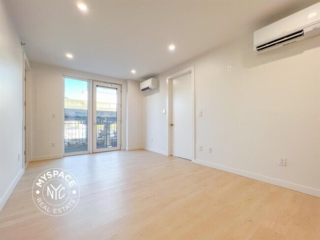 Foto del edificio - 280 Meeker Ave