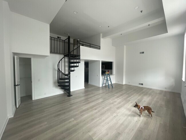 Foto del edificio - 1024 Clinton St