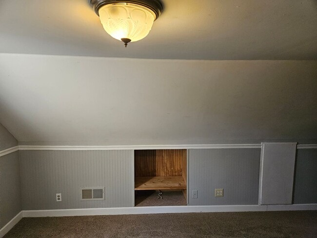 Building Photo - Charming 3 bedroom cottage in Ardmore!