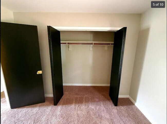 Foto del edificio - 2205 Bowlin Ct