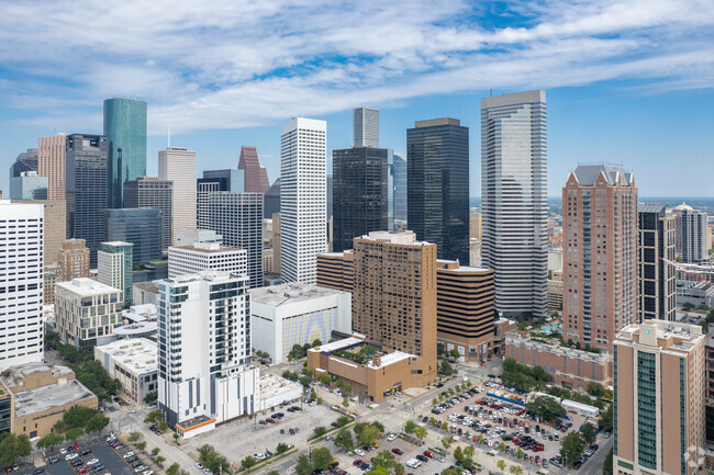 Aerial Photo - Four Seasons Hotel Residences