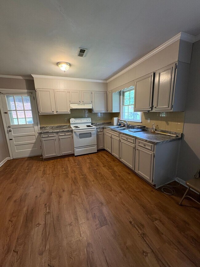 Foto del edificio - For Rent – Charming 4BR Home in Ardmore Area!