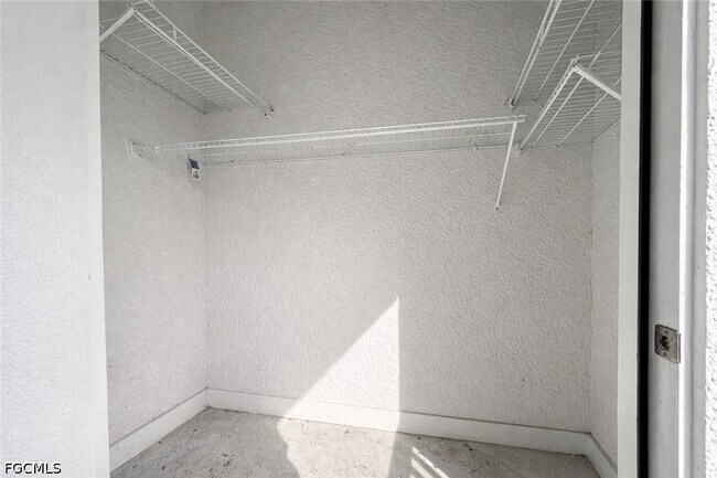 Building Photo - 3221 SW 8th Pl
