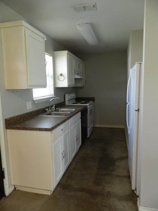 Building Photo - 2 Bedroom, 2 Bathroom Home – Low Maintenan...