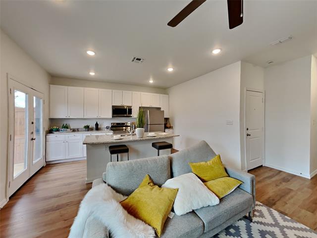 Building Photo - 202 Briarwood Ln