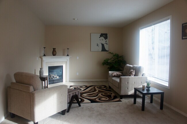 Building Photo - 4792 SW 172nd Ave