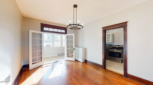 Foto del edificio - Terrific Trinidad Rowhome with Off-Street ...