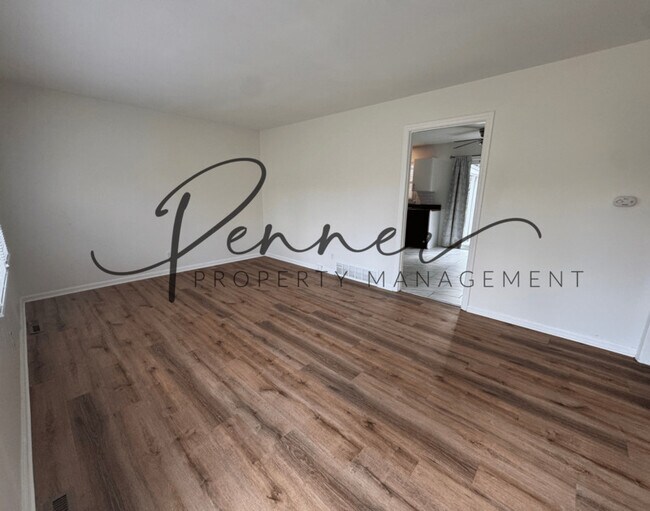 Foto del edificio - 9700 Bennington Ave