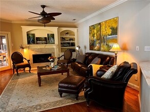 Building Photo - 103 Big Oak Dr