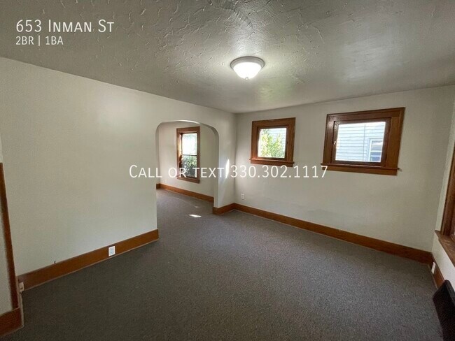 Building Photo - Two bedroom one bathroom home for rent