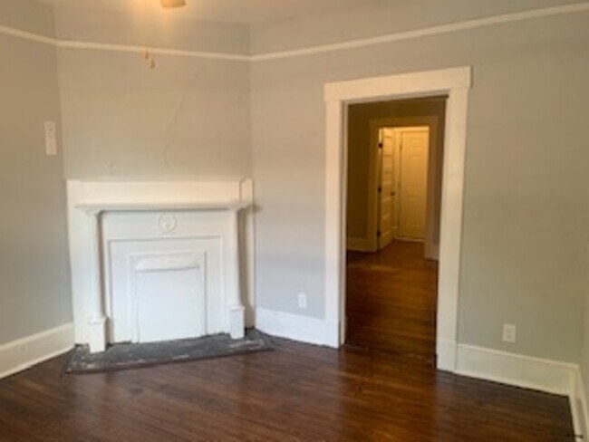 Building Photo - 414 Seiler Ave
