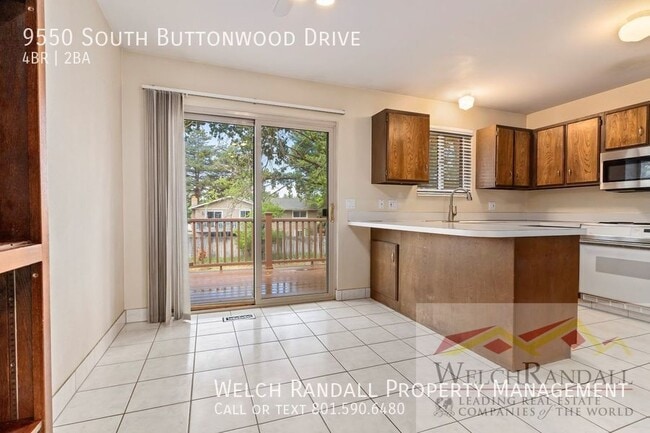 Building Photo - 9550 Buttonwood Dr